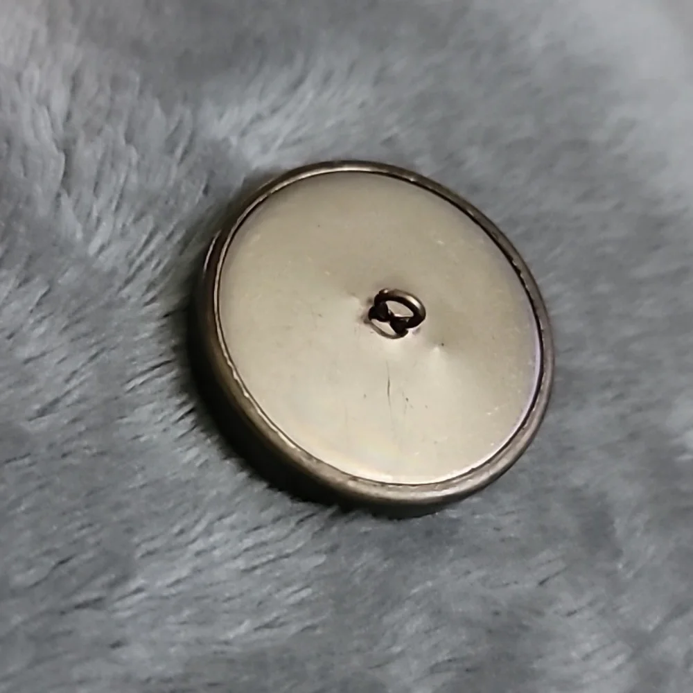 Vintage Metal Button - Picture 3 of 4